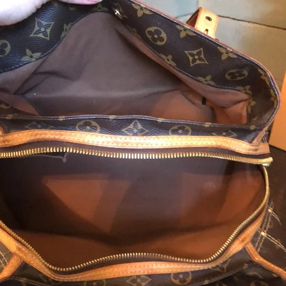 LV Limited Edition Riveting Monogram Bag - Picture 13 of 17
